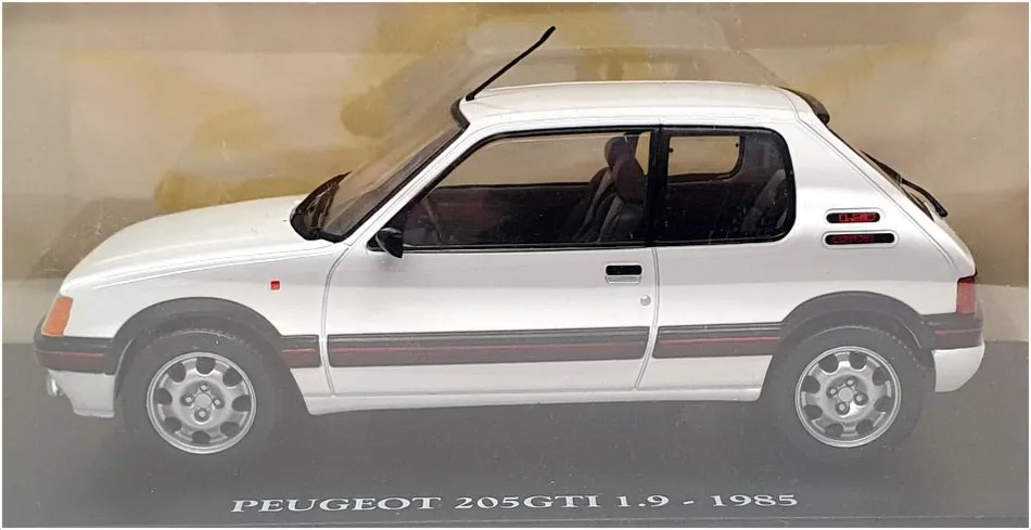 Altaya 1/24 Scale Diecast NX12 - 1985 Peugeot 205 GTI 1.9 - White