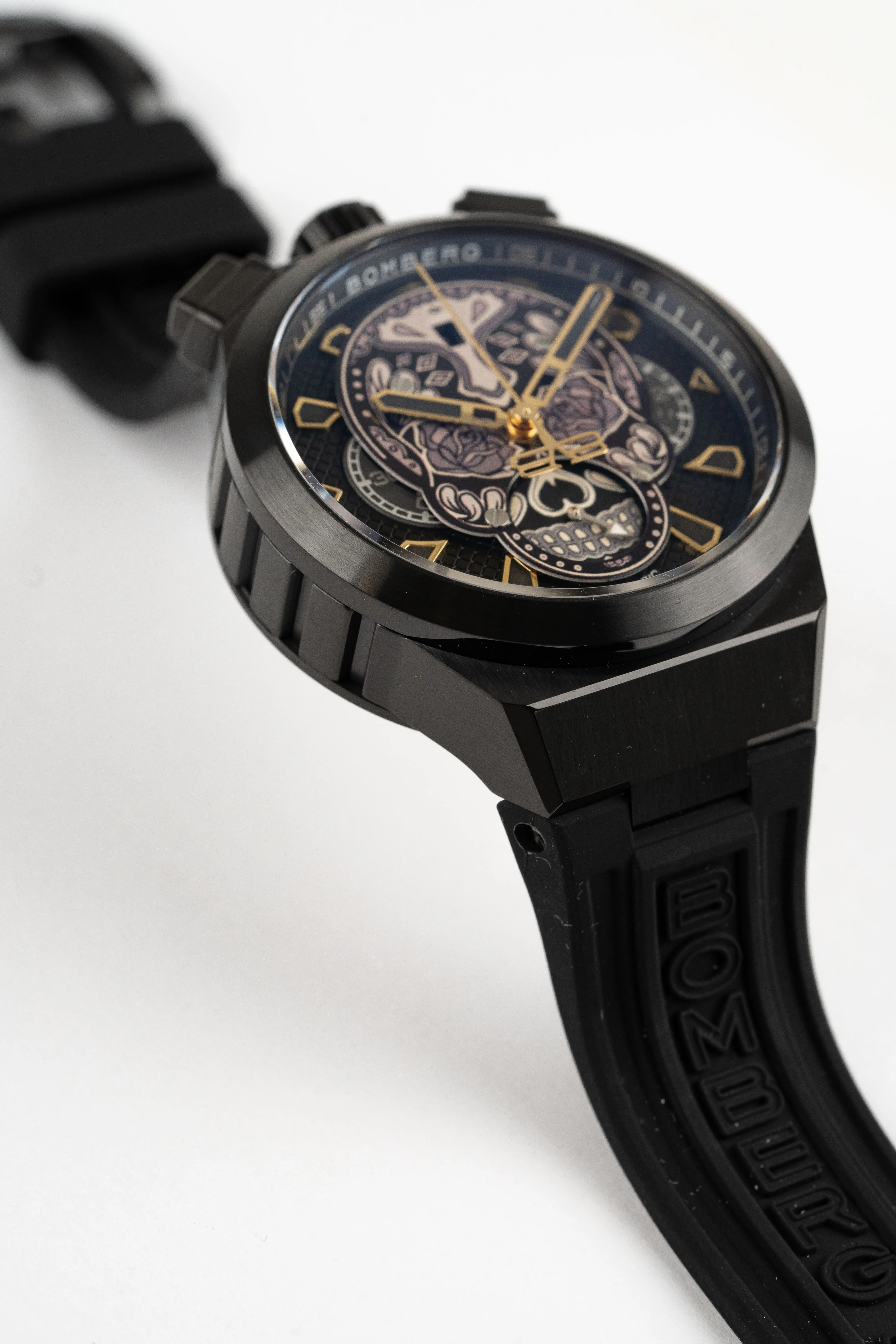 Bomberg Men's Bolt-68 Neo Calaveras Black Watch BF44CHAPBA.04-3.12