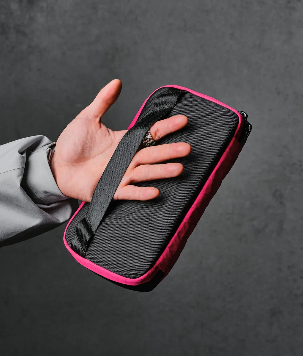 Elements Tech Case Mini - Hot Pink RVX20