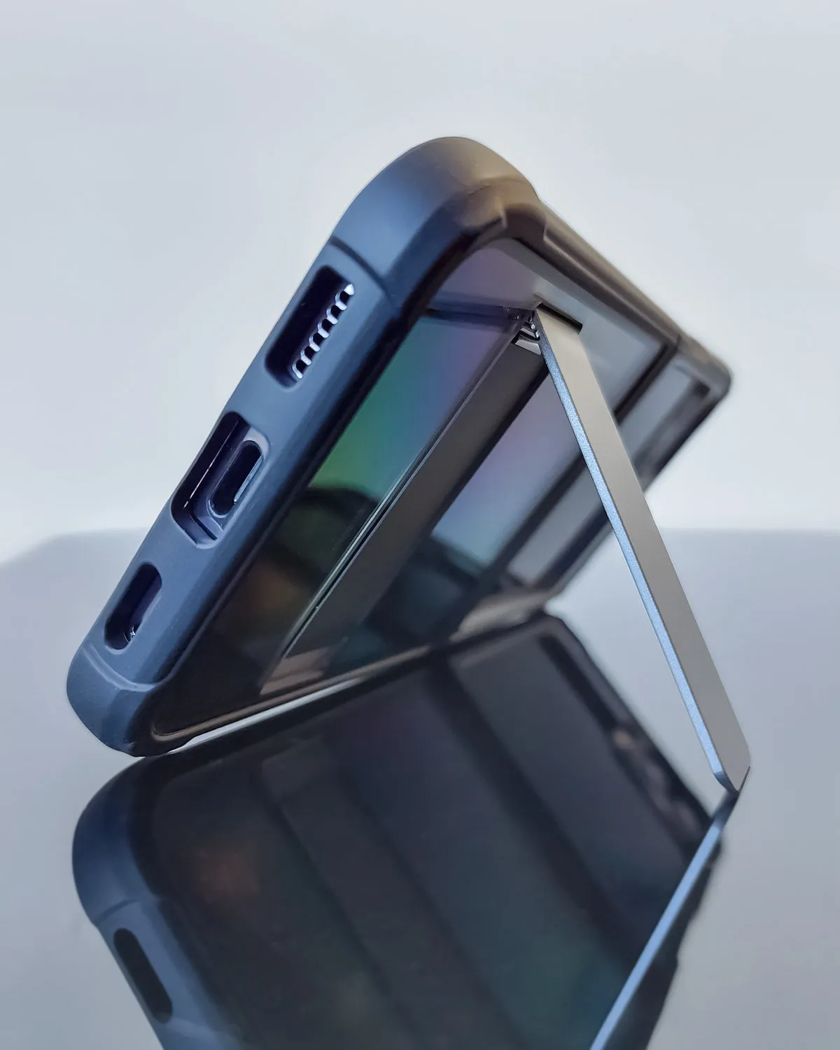 Galaxy Z Flip 5 Case with Kickstand