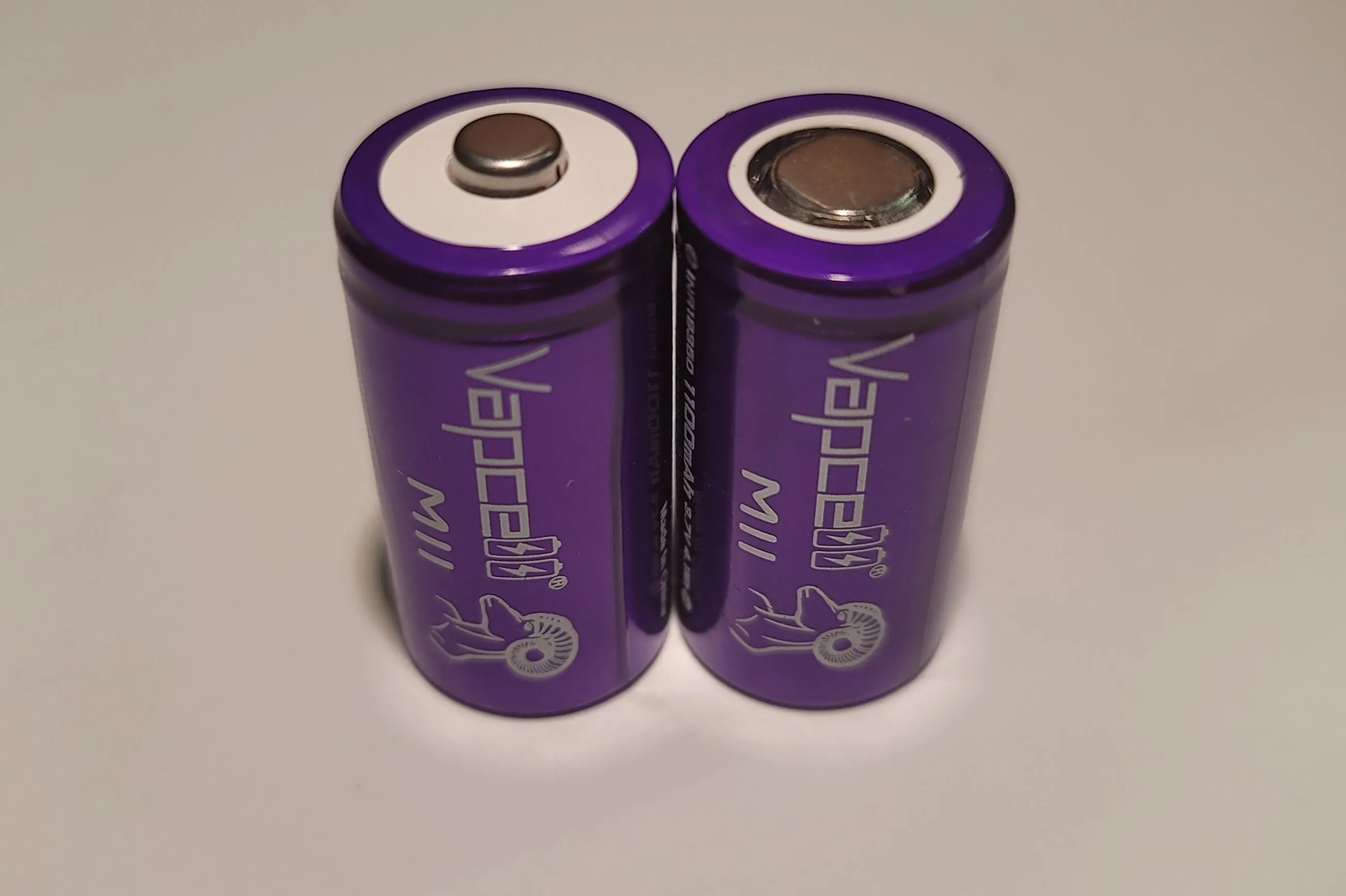 Vapcell M11 18350 1100mAh 9A Li-ion Rechargeable Battery  **** HAS TO BE SHIPPED WITH FLASHLIGHT   FEDEX ***